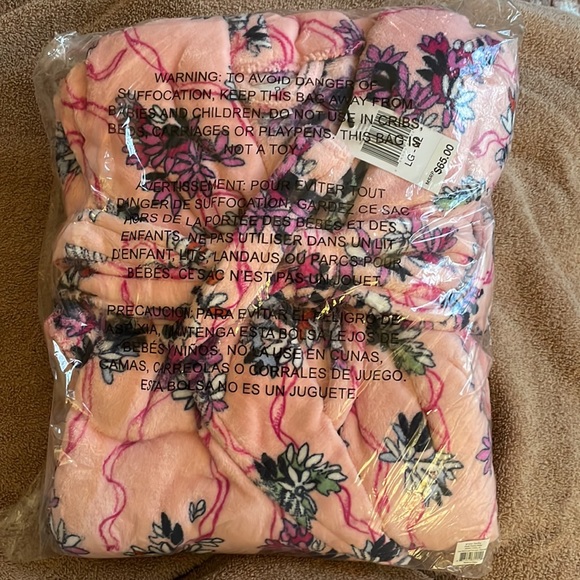 Vera Bradley Plush Fleece Robe NWT - Picture 3 of 5